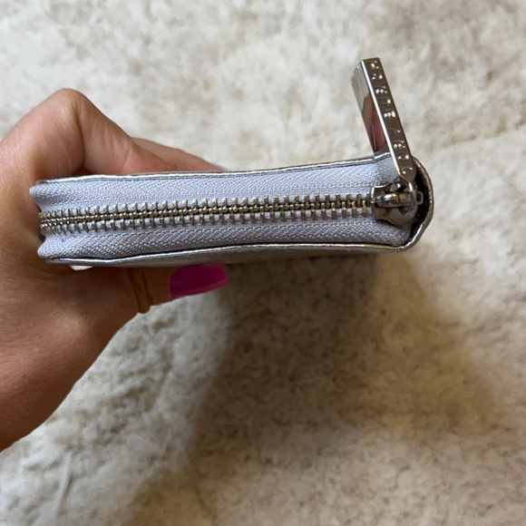 Tory Burch Metallic Leather Continental Zip Around Wallet - Picture 6 of 11